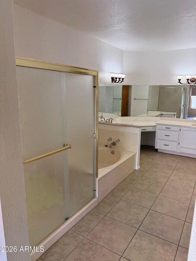 Building Photo - 7031 W Wescott Dr