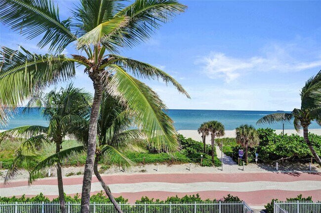 Building Photo - 5401 Collins Ave