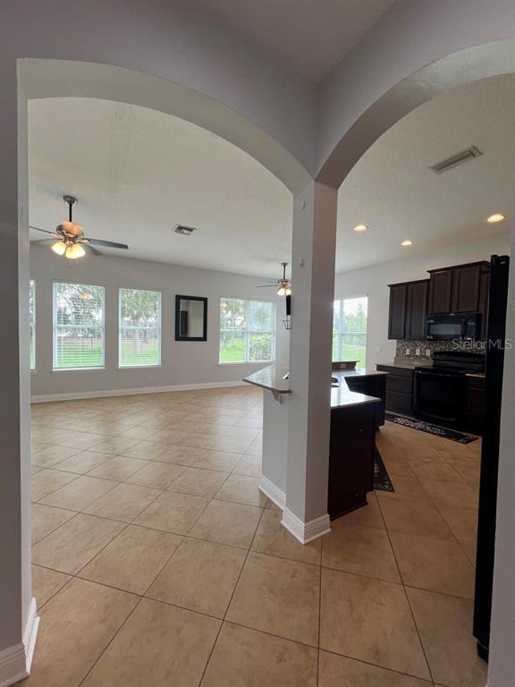 Building Photo - 7926 Stoney Hill Dr
