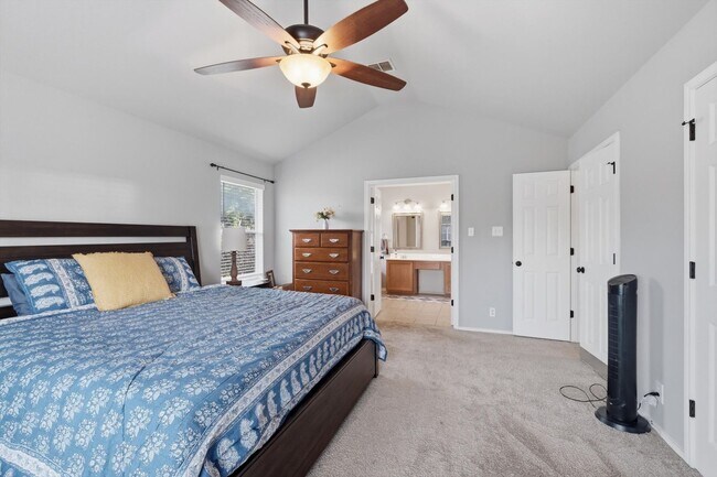 Building Photo - Bright Steubing Ranch Home with Two Primary Suites & Solar Panels