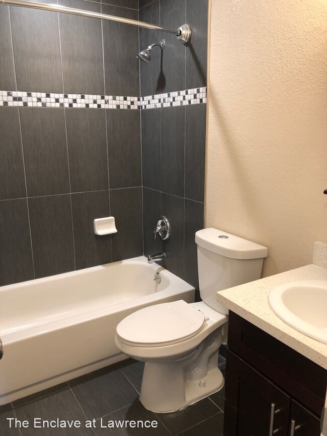 Building Photo - 1981 St Lawrence Dr