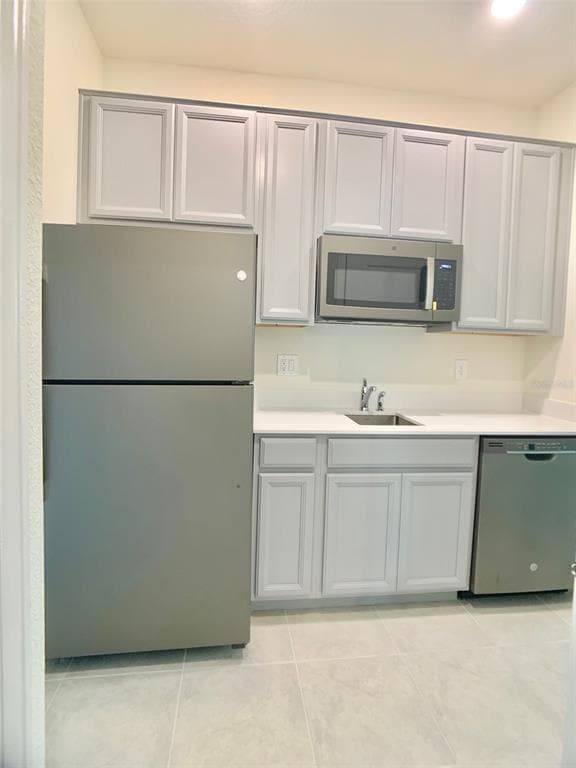 Building Photo - 16440 Champlain St