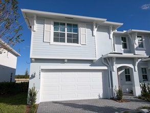 Building Photo - 19673 Whispering Crk Rd