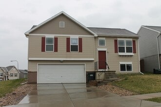 Building Photo - 6960 N 89th St