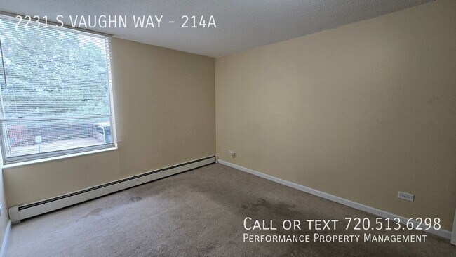 Building Photo - 2231 S Vaughn Way