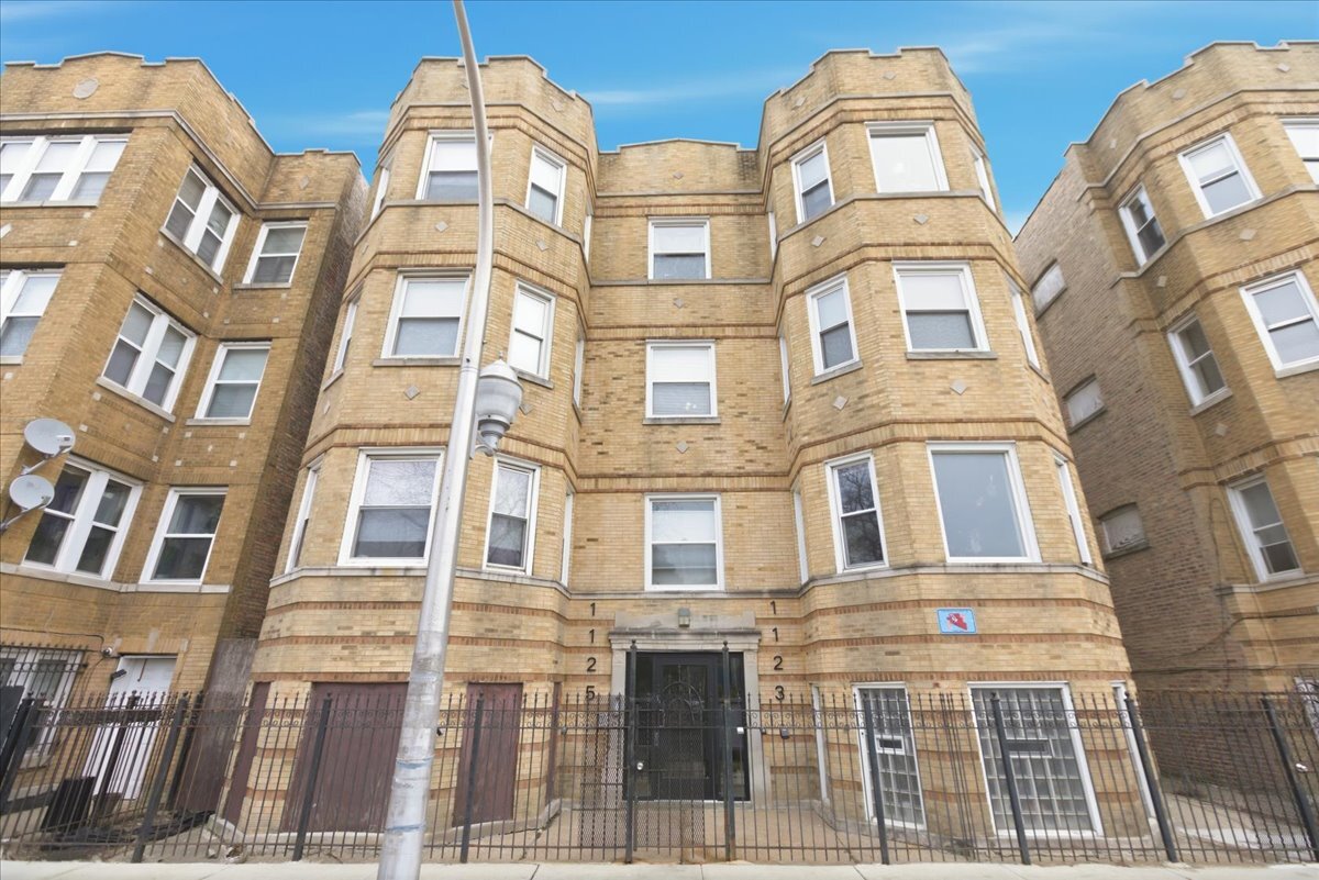 Building Photo - 1122 N Christiana Ave