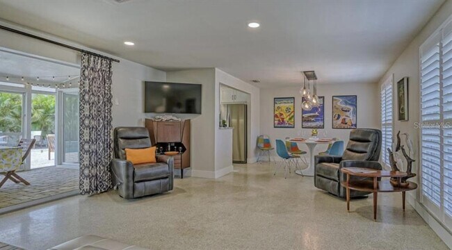 Building Photo - 2904 Homasassa Rd