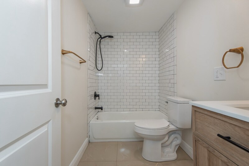 Building Photo - 3414 Michigan Ave