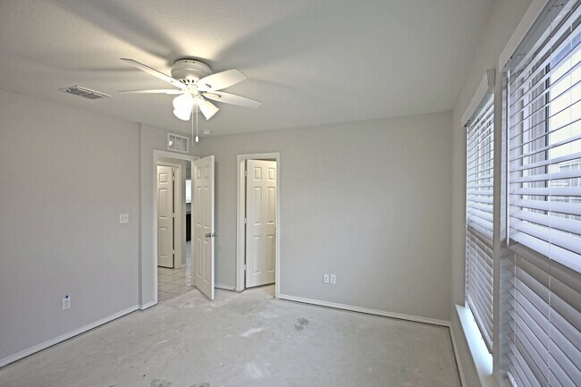 Building Photo - 458 Russian Sage