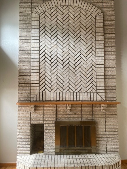 Building Photo - 326 N 25th Ave Ct