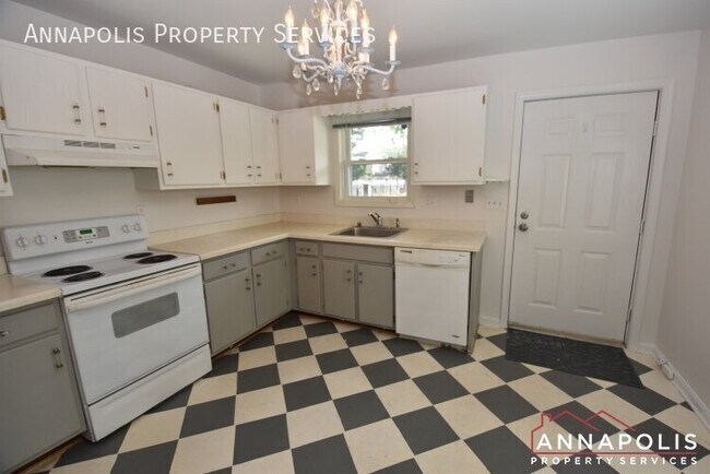 Building Photo - 424 First Street-