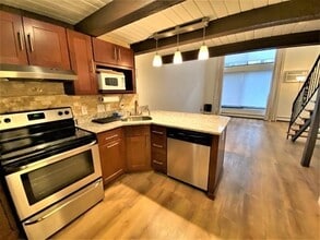 Building Photo - 993 Massachusetts Ave