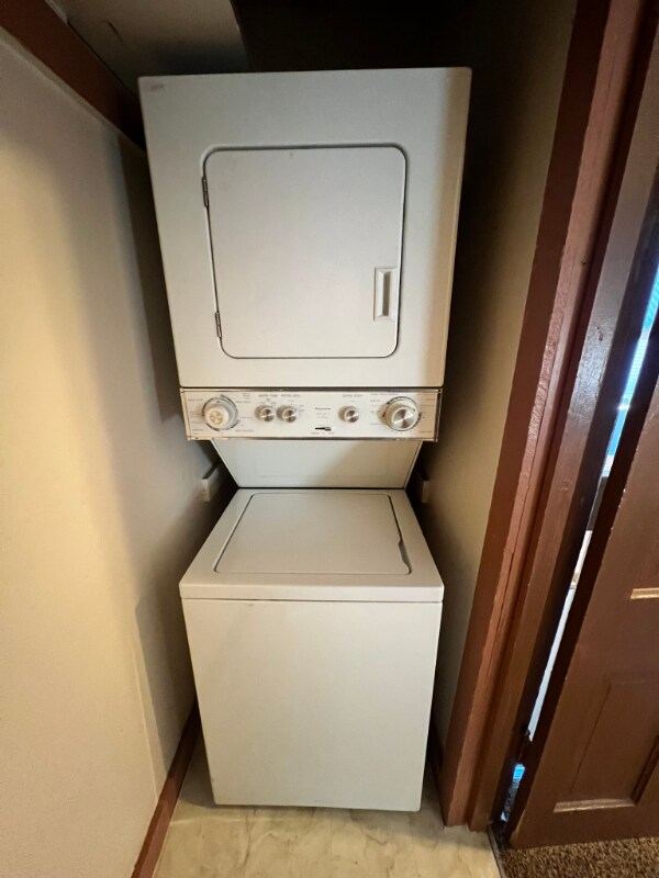 Building Photo - 17 Fountain Pl