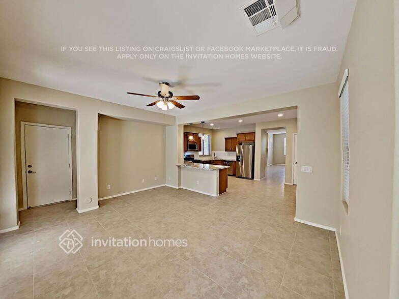 Building Photo - 3351 E Oakland St