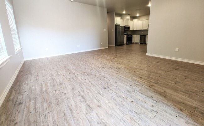 Building Photo - AUGUST PRE-LEASE! Modern 3-Bedroom Apartment with 2-Car Garage – Recently Constructed in Lubbock,...