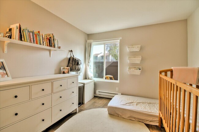 Building Photo - 3456 Castle Glen Dr