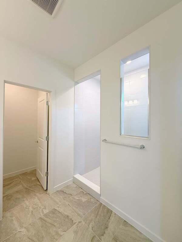 Building Photo - 12652 Glenn Crk Dr