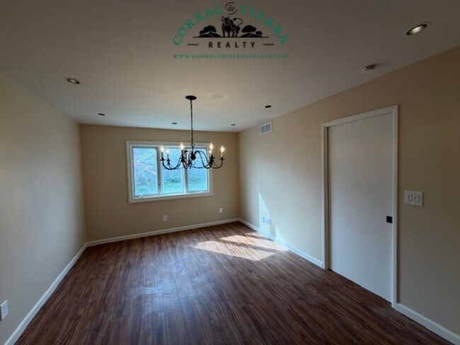 Building Photo - TOP-RATED SCHOOLS & ROOM TO ROAM IN TORO PARK! (Washington Union School District)