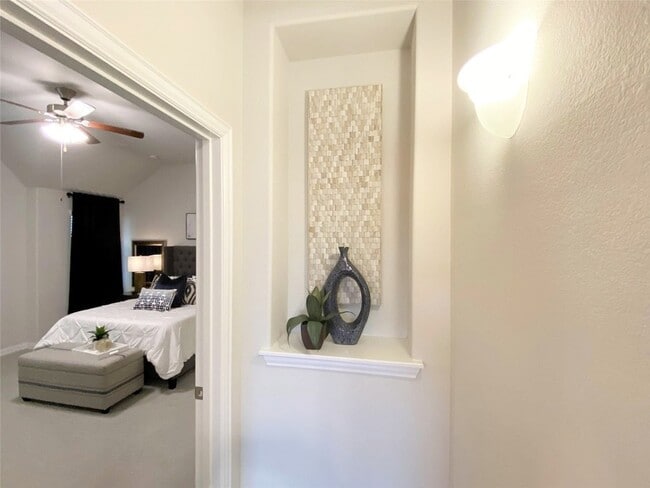 Building Photo - 2612 Cathedral Dr