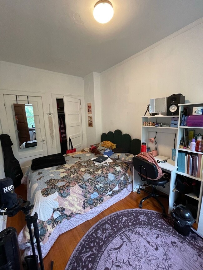 Building Photo - 52 Fenway