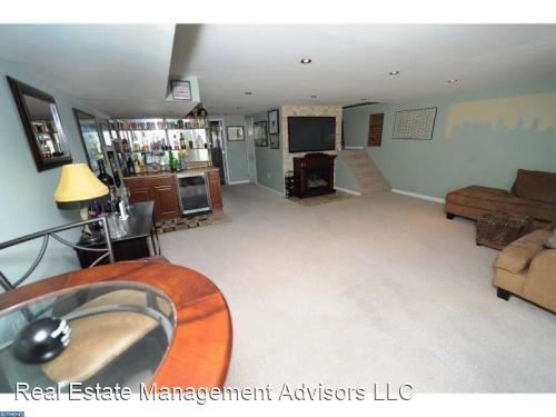 Building Photo - 2 br, 2 bath House - 3326 Elliston Circle