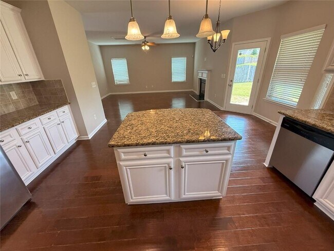 Building Photo - 5715 Bucknell Trace