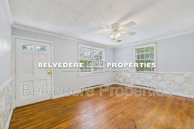 Building Photo - 1003 Cleburne St