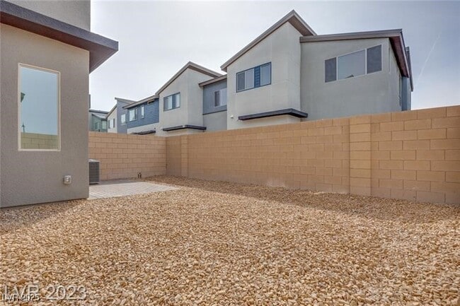 Building Photo - 2657 Conifer Canyon St