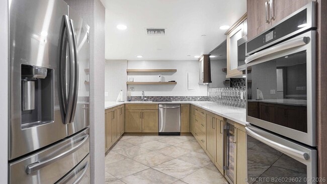 Building Photo - 4750 S Ocean Blvd