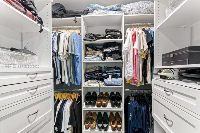 Building Photo - 13408 SW 62nd St