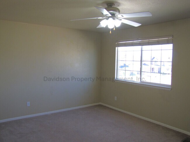 Building Photo - Spacious 3 Bedroom House in Southeast Colorado Springs