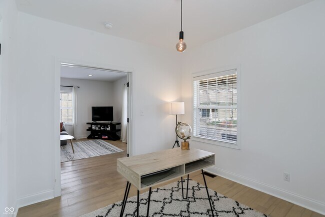 Building Photo - 1306 S East St