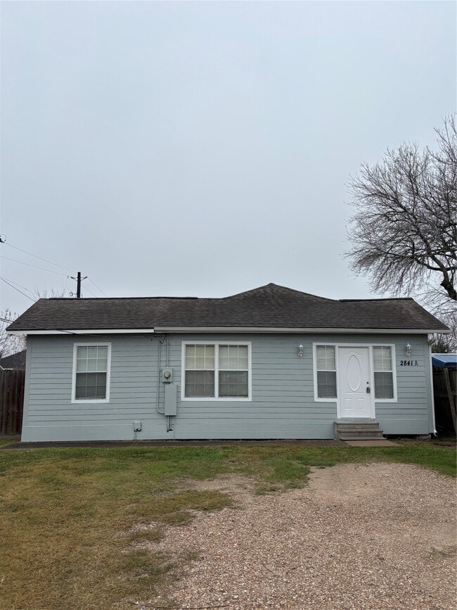 Building Photo - 2841 Wagon Trail Rd