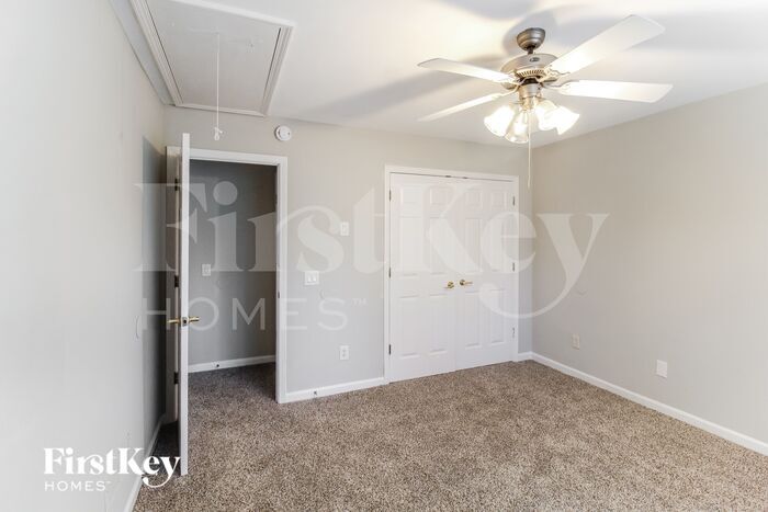 Building Photo - 836 Crystal Meadow Dr