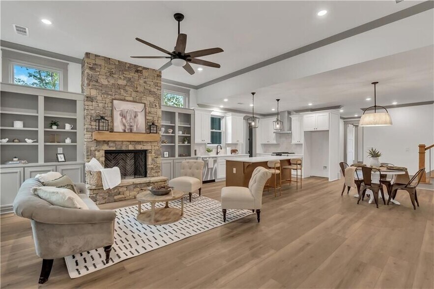 Building Photo - 54 Villa Rd