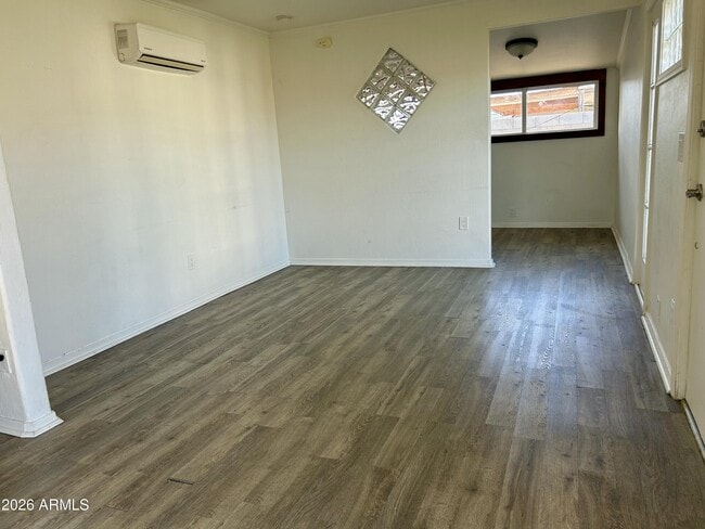 Building Photo - 5545 W State Ave