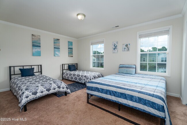 Building Photo - 306 Kenan Lp