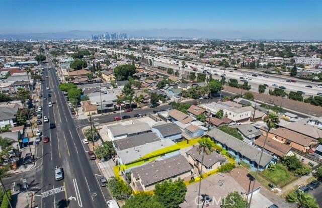 Building Photo - 6616 S Figueroa St