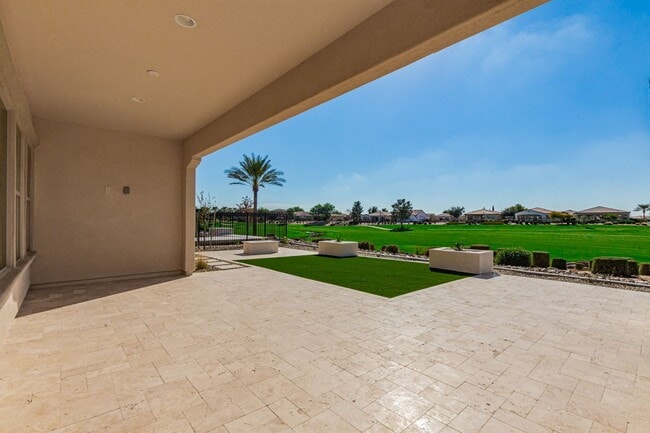 Building Photo - Luxury Rental in Queen Creek - Try Before You Buy