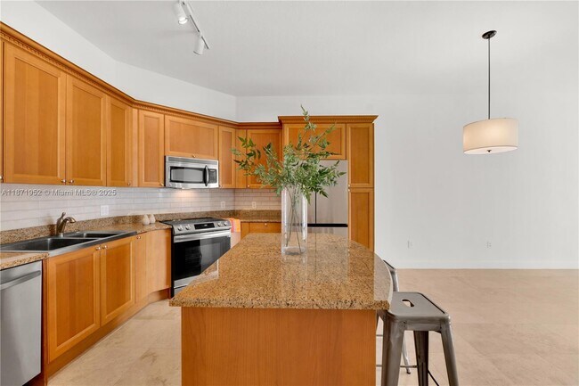 Building Photo - 55 Merrick Way