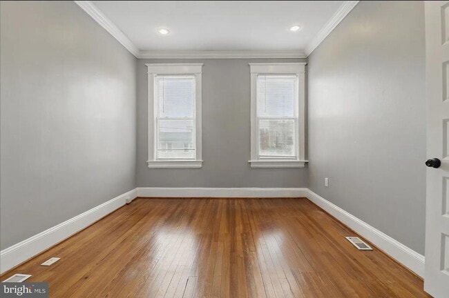 Building Photo - 809 Jefferson St NW