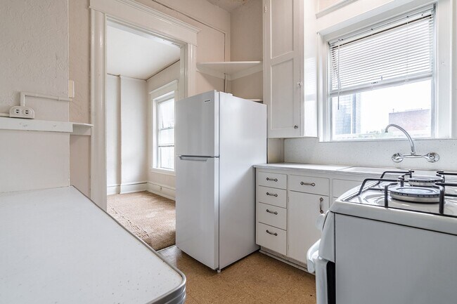 Floorplan - Avenue Apartments