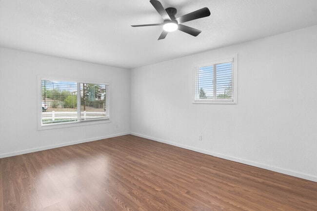 Building Photo - 6220 W Ohio Ave