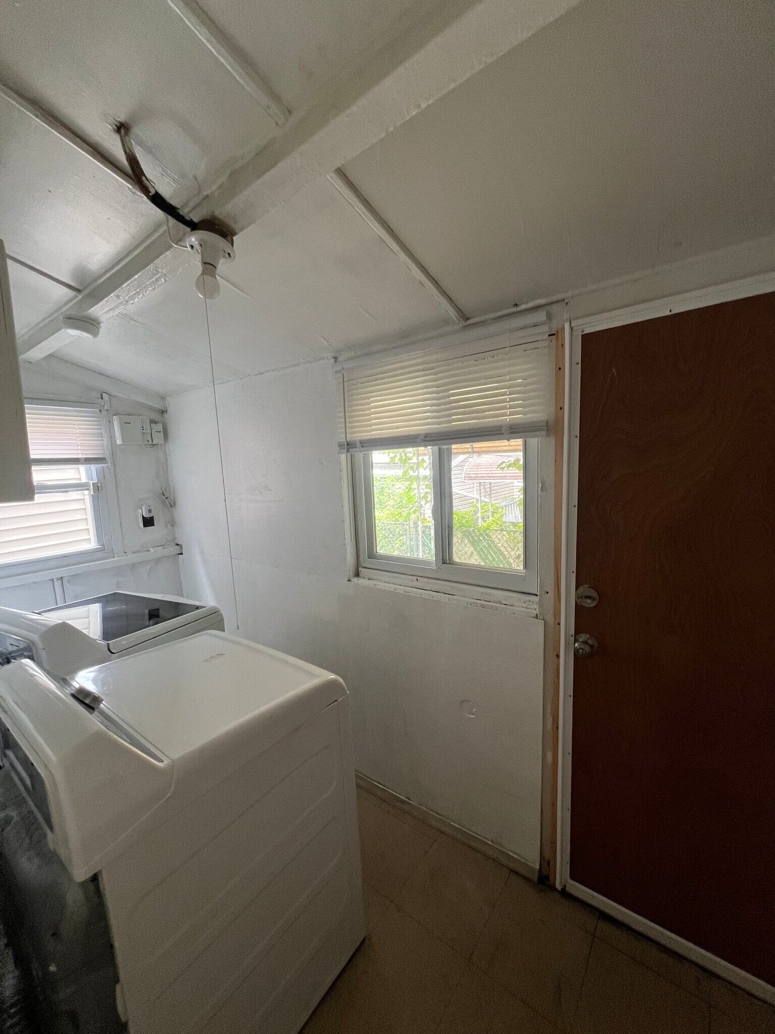 Building Photo - 5659 BLAKEMORE