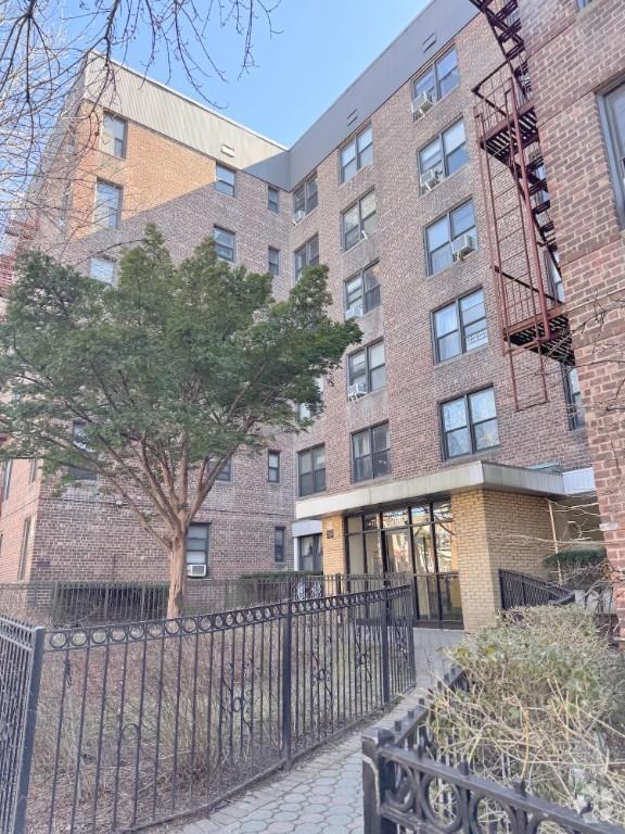 Building Photo - 2 bedroom in ELMHURST NY 11373