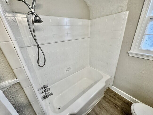 Building Photo - 3472 Hadley Rd