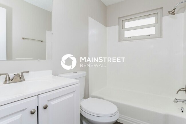 Building Photo - 3 Bedroom Pet-Friendly Home in Columbus, O...