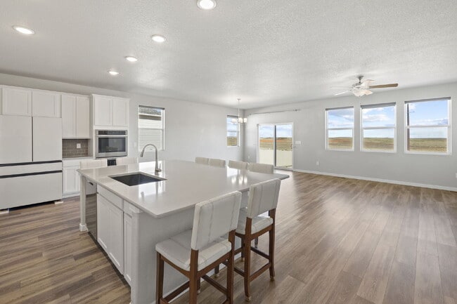 Building Photo - Stylish 5-Bedroom Rancher with Finished Basement, Upgrades & Private Backyard—Centrally Located t...