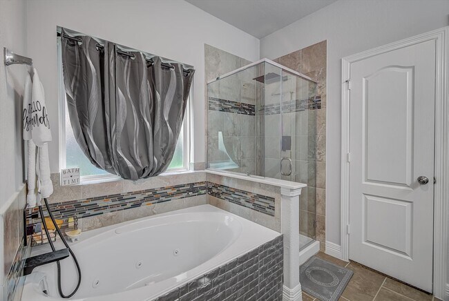 Building Photo - 2319 Gentle Breeze Ln