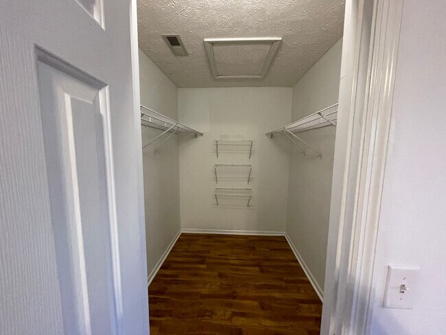 Building Photo - 3 bedroom, 2 bathroom home in Beau Rivage Plantation!